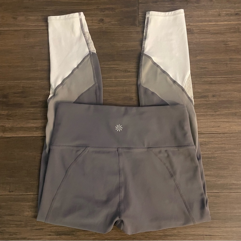 Athlete Gray to White Leggings Capri Length Size Small